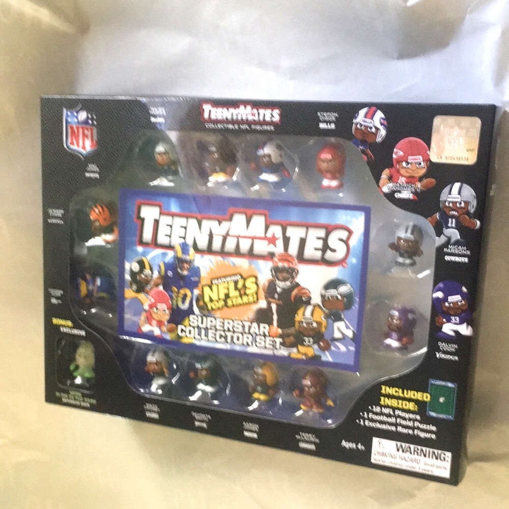 NFL TeenyMates Collectible Figures Featuring NFL Top Stars  collectible set